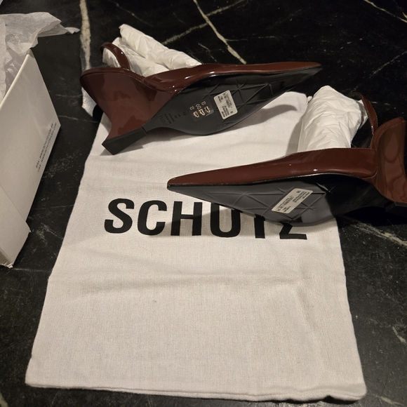 Brand New In Box With Dustbag Schutz Siena Pump In Cherry Wine - Picture 9 of 10